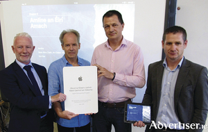 Accepting the Apple Distinguished Programme for 2016-18 award are, from left, Professor Gerry MacRuairc, the newly appointed Professor of Education at NUI Galway; Dr Brendan MacMahon, NUI Galway?s MGO Programme Director; ?anna ? Br?daigh of Apple; and Se?n ? Gr?daigh, Lecturer in Education at NUI Galway.Accepting the Apple Distinguished Programme for 2016-18 award are, from left, Professor Gerry MacRuairc, the newly appointed Professor of Education at NUI Galway; Dr Brendan MacMahon, NUI Galway&rsquo;s MGO Programme Director; &Eacute;anna &Oacute; Br&aacute;daigh of Apple; and Se&aacute;n &Oacute; Gr&aacute;daigh, Lecturer in Education at NUI Galway.