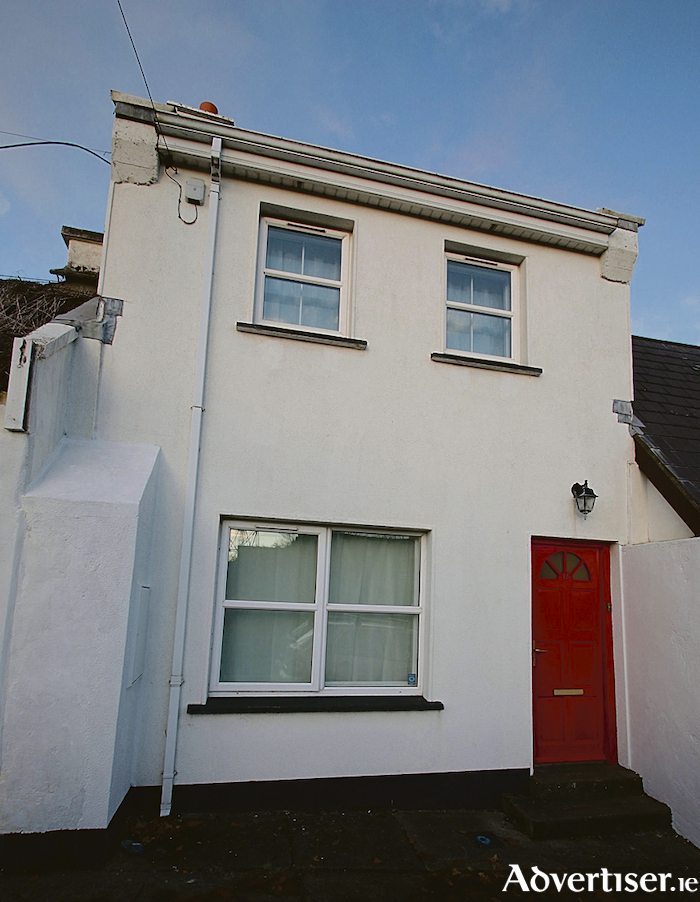 Inside%2C+an+%26%238216%3Bexceptional%26%238217%3B+Galway+city+home+is+for+sale+as+the+property+offers+unexpected+benefits