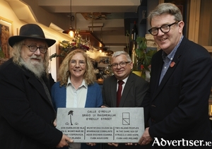 From left: Eddie Higgins, Nuala Keher, Cuban ambassador to Ireland, Bernardo Guanche Hern&aacute;ndez and Cllr N&iacute;all McNelis hold the Alexander O&#039;Reilly plaque.
(Photo: Mike Shaughnessy)
