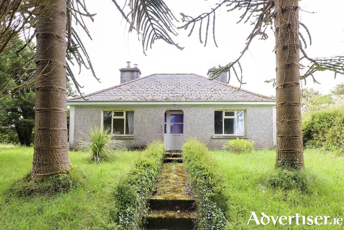 Advertiser.ie - Charming cottage in Moycullen