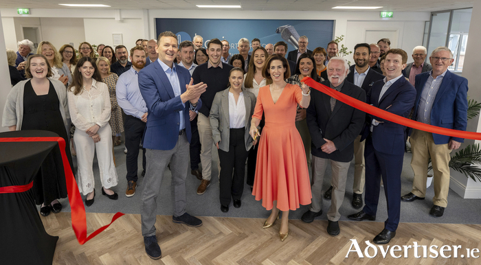 Minister Hildegarde Naughton TD, officially opening Loci Orthopaedics’ new office in Ballybrit Business Park and celebrating their announcement of 20 new high-skilled jobs in Galway. Photo:Andrew Downes, xposure