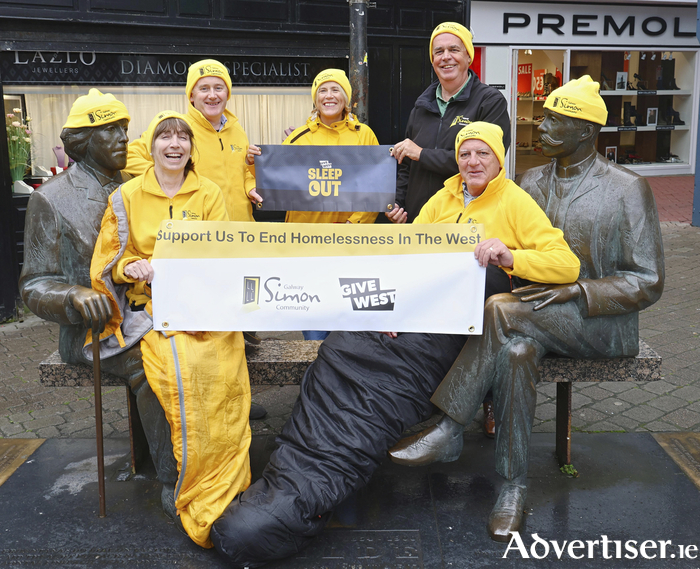 At the launch of Galway Simon Community ‘Give West Sleep Out’ were (l-r) Carol Hynes, Galway Simon Community, David Conroy, TJ Conroy, Denise Ryan, Boston Scientific, Fintan Maher, Galway Simon Community and Damien Tummon, Boston Scientific.   
Photo: Mike Shaughnessy