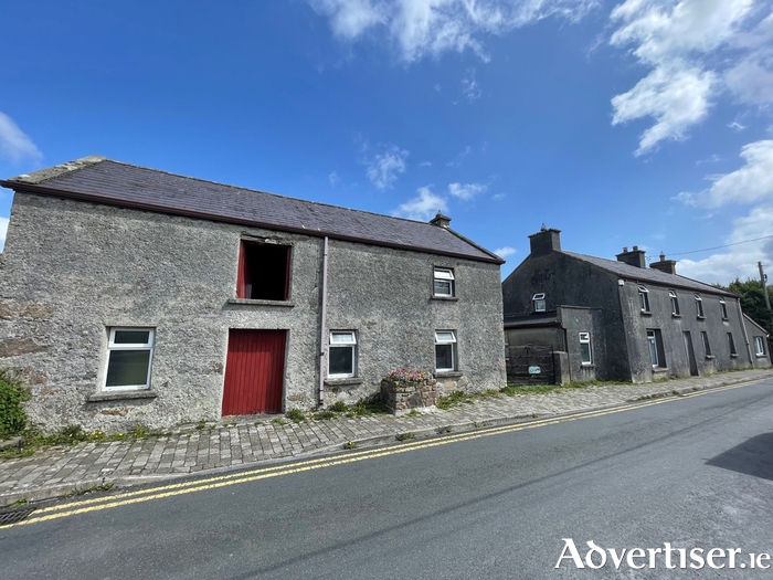 Exterior of the property on Seapoint Rd. 