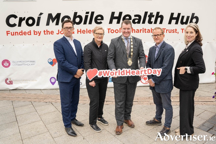 The launch of ‘Mending heARTS’ for World Heart Day,
 L-R: Mark O’Donnell (Chief Executive, Croí), Maria Molloy (Deputy General Manager, Galway University Hospital), Mayor of the City of Galway, Councillor Peter Keane, Brian Barrett (Creative Ireland Coordinator, Galway City Council), Valerie Kelly (Creative Communities Engagement Officer, Galway County Council)