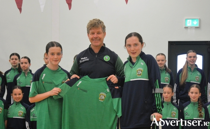 Pictured is sponsor Alan Shaughnessy of Xeinadin Accounting with Sophie Shaughnessy and Mairéad Mulkerrins.