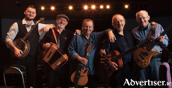 In January 2025, Irish music giants The FUREYS will be bringing their classic songs to a venue near you. 